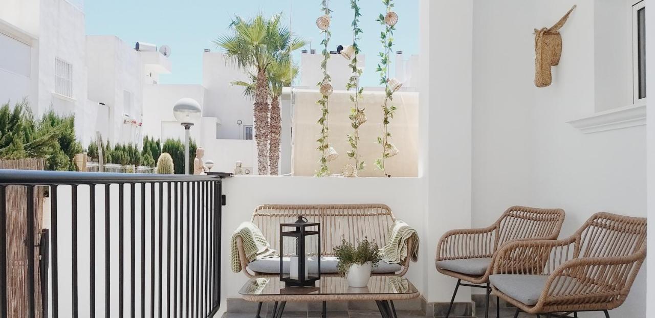 Appartamento Modern Townhouse In Torrevieja, Costa Blanca Esterno foto